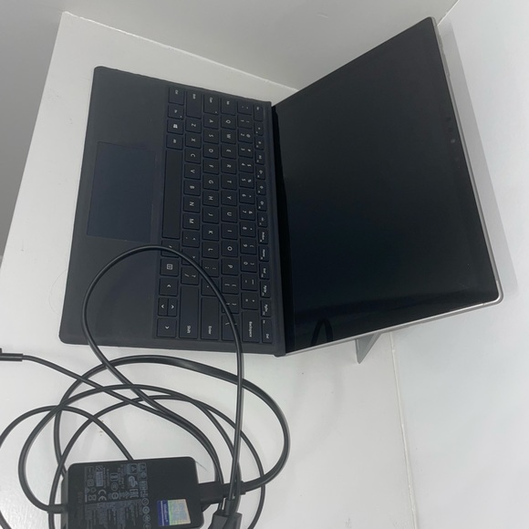 USEDMicrosoft Surface Pro 7 12.3